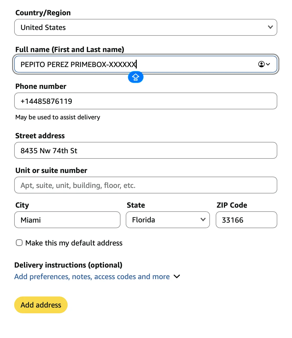 Checkout de Amazon con el código PRIMEBOX escrito en el campo Full name y el campo de suite vacío